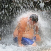 Enjoying the cold water of the Cachoeira Bonsucesso on a hot Saturday
